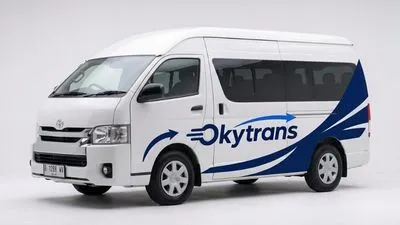 Toyota HiAce Commuter Oky Trans